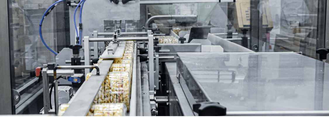 Image-of-Food-on-Conveyor-and-packaging-machinery